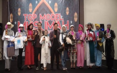 Siswa SMKN 2 Boyolangu Juara ke-3 Lomba Top Model Muslimah Tahun 2022